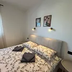 Marta Apartment *